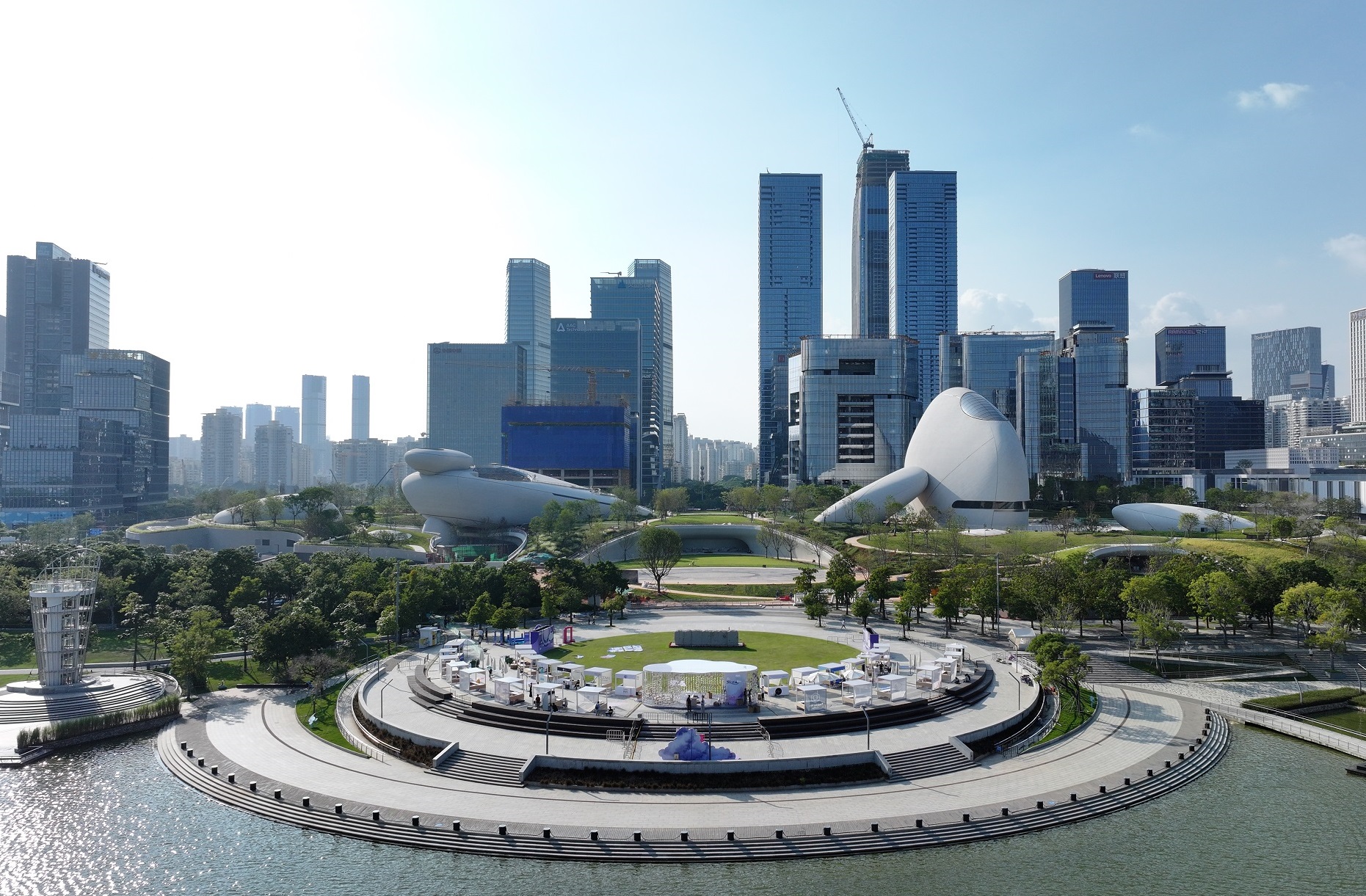 方大幕墻項目亮相深圳衛視！解密如何匠心編織“海上原石”